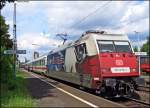 101 070  Die Adler Mannheim  mit dem IC2025 als Umleiter beim Halt in Bonn Beuel 19.7.2009