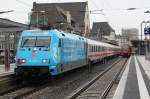 101 016  UNICEF  mit IC 2006 von Konstanz nach Dortmund Hbf.Am 27.03.10 bei strmendem Regen in Worms Hbf.