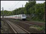 101 034  InForm  mit IC2213 nach Stuttgard Hbf bei der Durchfahrt durch Dsseldorf Zoo