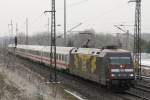101 141 fhrt mit einem IC am 26.11.2010 durch Eberswalde in Richtung Angermnde