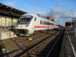 IC 2385 mit 101 001 als Schublok am 14.01.2012 in Stendal nach Karlsruhe.