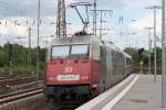 101 070 schiebt am 20.5.12 einen IC aus dem Essener Hbf.