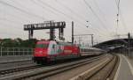 DB 101 109-7 mit dem IC 2158 von Dresden Hbf nach Frankfurt (M) Flughafen Fernbf, am 31.08.2012 in Erfurt Hbf.