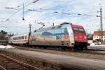 101 118 schiebt den EC 218 von Graz nach Frankfurt aus dem Bf. Traunstein am 07.03.2013