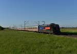 101 100 mit IC 2024 nach Hamburg am 15.05.2013 bei Plattling.