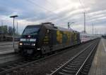 101 141 mit IC 2024 am 07.10.2009 am Plattlinger Bahnhof.