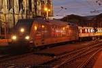 DB 101 025-5  Starlight Express  am EC2 (Z�rich-Kiel) in K�ln Hbf, Dezember 2013.