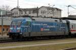 101 042-0 mit IC 2213 von Ostseebad Binz nach Stuttgart Hbf kurz vor der Ausfahrt im Rostocker Hbf.16.02.2014