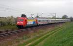 101 037 bespannte am 12.04.14 den IC 2048 von Dresden nach Köln. Hier rollt sie mit ihrem IC durch Zeithain gen Leipzig.