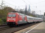 101 017-2  Graubünden natürliCH  kam am 30.11 mit einem IC durch Köln Deutz gefahren.