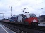 Da war er denn auch mal in Aalen, der Adler...
BR 101 070-1, am 03.03.07 (bei Hundewetter) an einem InterCity von Karlsruhe HBF nach Nrnberg HBF im Knotenbahnhof Aalen.