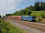 Die 101 042 mit einem RE nach München am 10.06.2016 unterwegs bei Unterweilbach.