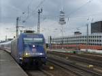 Die 101 101-4 fhrt am 10.4.07 mit IC 2047 aus dem Hbf von Hannover.