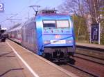 101 070-1 mit IC 1971 bei der Einfahrt in Elmshorn. 13.04.07