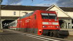 101 108 steht mit dem EC117 nach Klagenfurt in Darmstadt Hbf.