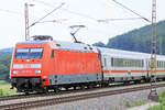 DB 101 101-4 nördlich von Salzderhelden am Bü 75,1 in Richtung Göttingen am 21.06.2019  13:06  als Umleiter auf seiner alten Strecke