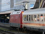 IC 1296 (Salzburg Hbf-Frankfurt (Main) Hbf) mit 101 106 fuhr am 22.2.20 um 9:00 Uhr in dem Ulmer Hbf ein