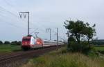 101 081-8 fuhr am 28.06.2012 mit dem IC 135 von Luxemburg nach Norddeich Mole, hier bei Veenhusen.
