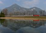 101 075 mit einem IC nach Innsbruck am 08.03.2014 bei Niederaudorf.