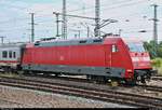 Nachschuss auf 101 022-2 als IC 1268 (Linie 60) von München Hbf nach Karlsruhe Hbf, der Stuttgart Hbf auf Gleis 8 verlässt.