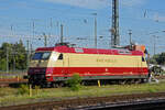 Am 15.09.2023 steht die Rheingold Loks 101 001-6 auf einem Abstellgleis beim badischen Bahnhof.