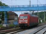 101 136 brachte,am 20.Mai 2011,den IC 2212,aus Koblenz,nach Binz danach fuhr die Lok anschließend wieder nach Stralsund,um am Abend den EC 378, aus Wien,nach Binz zubringen.Bei der Lz-Fahrt nach