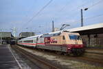 Nachschuss auf 101 110 50Jahre Intercity mit einem IC in Dusburg Hbf.

Duisburg 18.01.2022