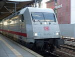 DB 101 013-1 mit dem EC 1098 aus Salzburg Hbf, am 11.05.2022 in Erfurt Hbf.