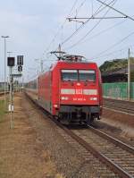 Der IC 2241 aus Münster erreicht am 06.06.2015 auf die Minute pünktlich den Bahnhof im brandenburgischen Rathenow, die Weiterfahrt nach Berlin Ostbahnhof wird dann nicht mal mehr eine Stunde