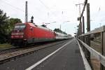 Am 05.09.2014 fuhr die 101 085-9 mit dem EC 6 (Zürich HB (Chur HB) - Hamburg Altona) aus dem Bahnhof von Müllheim (Baden).