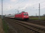 Am 10.04.2016 kam die 101 027 mit dem IC 2239 aus Richtung Wittenberge nach Borstel und fuhr weiter Richtung Magdeburg/Leipzig.