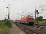 DB 101 068-5 mit dem IC 2155 von Düsseldorf Hbf nach Weimar, am 11.07.2016 in Neudietendorf.