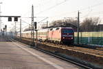 120 157-3 mit dem IC 1928 von Köln Hbf nach Berlin Hbf (tief) in Rathenow. 14.01.2018