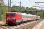 DB 120 102-9 durchfährt mit einem IC Linsburg 8.5.2018