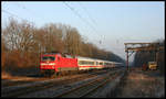 Am 16.12.2007 kam 120137 auf der Fahrt nach Münster mit dem Intercity aus Berlin durch den Bahnhof Natrup Hagen.