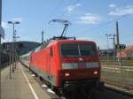 BR 120 123-4 mit IC 2228 Nrnberg-Hamburg Altona fhrt mit
BR 120 148-2 im Schub in Hagen Hbf. ein  