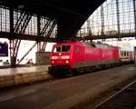 IC2335 bei der Einfahrt im Klner Hbf.