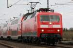 RE1 mit 120 202-7 nach Hamburg. 16.04.2008