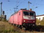 Die 120 143-3 mit IC2502 von Koblenz Hbf.nach Ostseebad Binz bei der Ausfahrt aus Rostock Hbf.Aufgenommen am 19.10.04