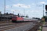 120 105-2 mit einem Ersatz Inter City bei der Durchfahrt in Solingen Hbf am 24.07.08