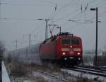 Vermtlich die Lok 120 101 brachte heute den EC341  Wawel  von Hamburg-Altona nach Cottbus. Ab dort bernimmt dann eine polnische Lok und fhrt den Zug weiter nach Krakow Glowny. Hier erreicht er gleich den Bahnhof von Lbbenau/Spreewald. 02.01.2008