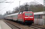 Nachschuss auf 120 150 mit ihrem IC nach Leipzig Hbf, hier bei der Durchfahrt am 30.01.09 durch Burgkemnitz.