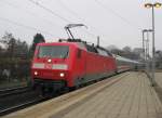 Mein zweiter Pfeilerbahnumleiter am 21.02.09. 120 131-8 zieht den IC 2029 nach Nrnberg Hbf durch Hamburg-Wandsbek in den Gbf Hamburg-Wandsbek um dort Kopf zu machen.