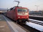 Am 25.2.2005 eine BR 120 142-5 mit IC 2296 in Heidelberg HBF   Zielbahnhof Frankfurt/M.