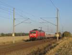 120 103-7 mit IC 1934 von Leipzig nach Hannover ber Magdeburg-Buckau, Braunschweig. Fotografiert am 27.09.2009 zwischen Magdeburg und Niederndodeleben. 