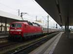 120-127 bei der Ausfahrt von Mannheim Hbf.