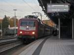 120 139-1 (or) mit IC nach Stuttgart Hbf am 27. Oktober 2009 in Rottweil.