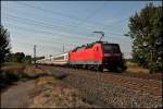 120 132 (9180 6120 132-6 D-DB) schiebt einen InterCity in Richtung Essen Hbf. (27.09.2009)