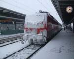 120 154-0 wird wohl nicht mehr auf ihren nchsten Einsatz im   Rostocker Hbf warten.(17.01.10)