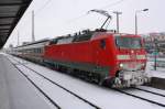 120 124-3 mit IC 2246 von Leipzig nach Mnchen in Magdeburg Hbf.